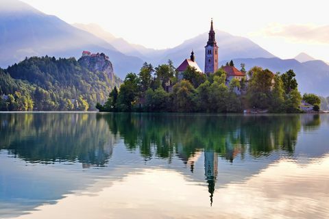 isola di bled con la chiesa di santa maria