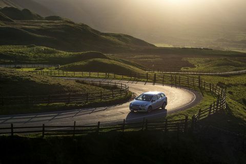 strada di campagna auto