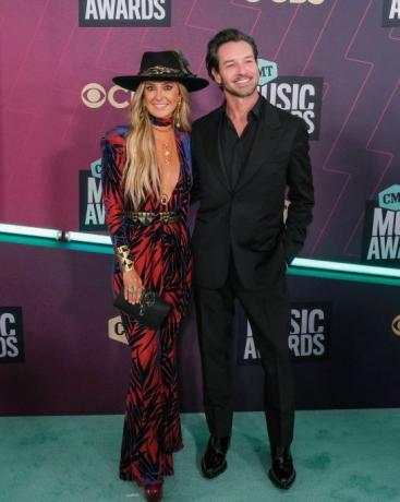 lainey wilson ai cmt music awards