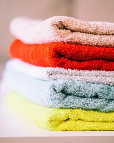asciugamani da bagno multicolori