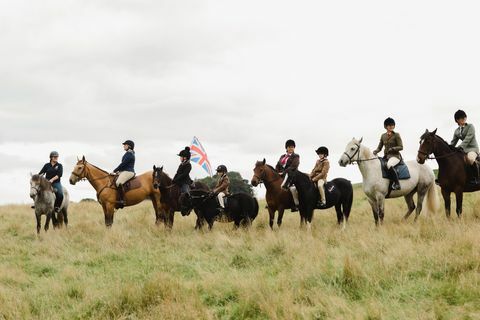 tributo a cavallo della regina in Scozia