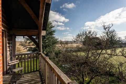 Personaggio fienile con vista sul fiume Test in vendita nell'Hampshire