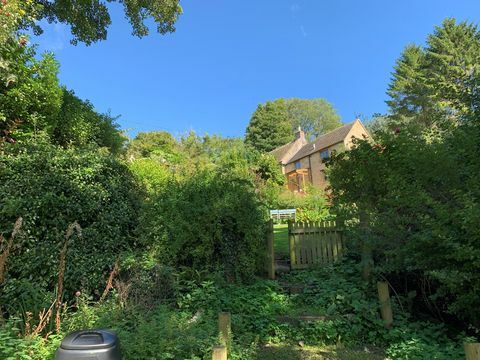 dai un'occhiata all'interno di questo cottage del cotswold del 17° secolo in vendita