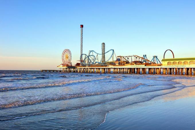 il molo storico del piacere dell'isola di galveston è un molo del piacere a galveston, texas, stati uniti