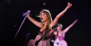 Taylor Swift si esibisce in Argentina