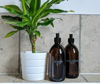 Set balsamo per shampoo - Flaconi ricaricabili in vetro ambrato | Bagno | Cucina | Detersivo per piatti | Eco | balsamo | Bagnodoccia | Decoro