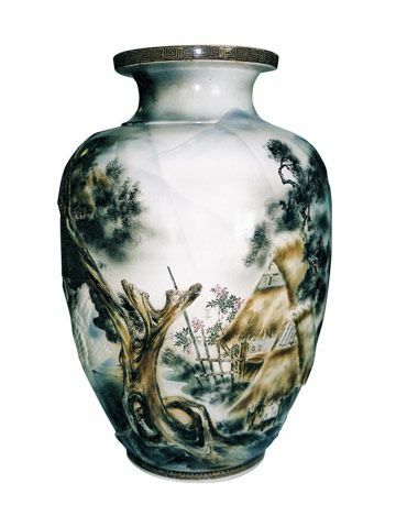 Vaso di porcellana giapponese
