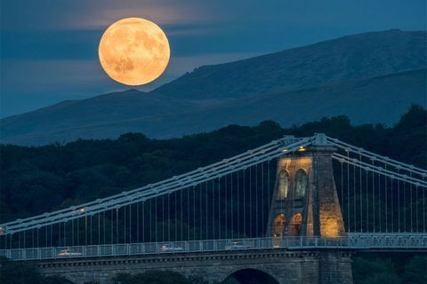 Supermoon ad Anglesey, Galles