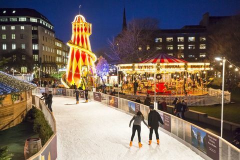 Il mercatino di Natale di Edimburgo è stato nominato il preferito del Regno Unito