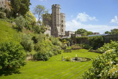 La regina sta assumendo un giardiniere al Castello di Windsor