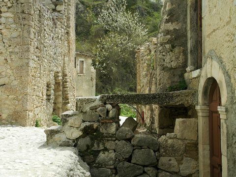 Frattura Vecchia di Scanno - porta - Sextantio