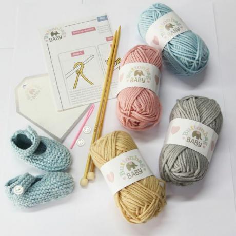 kit per lavorare a maglia stivaletti per bambini