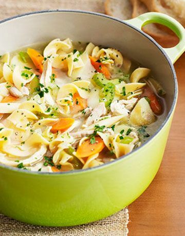 zuppa di pollo con tagliatelle