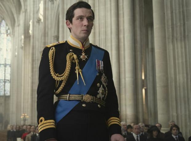 Come si sente il principe Carlo riguardo al suo ritratto sulla corona