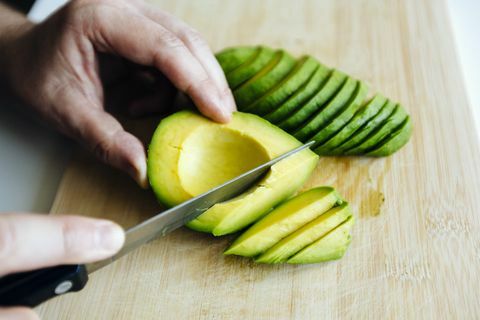 avocado tagliato