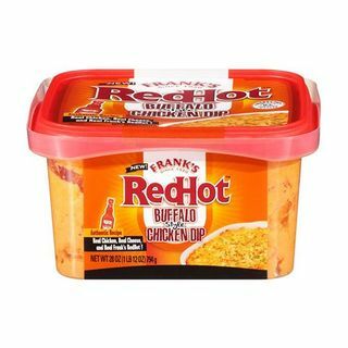 Puoi acquistare una gigantesca vasca di salsa di pollo RedHot Buffalo stile Frank pronta da mangiare