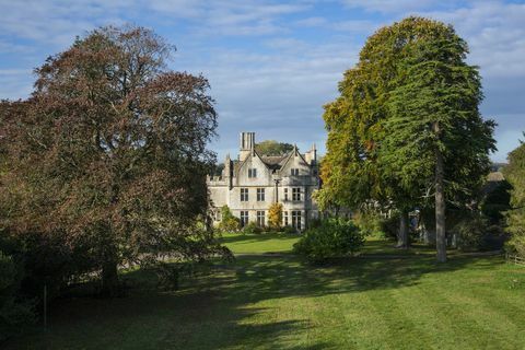 La tenuta di Cotswolds, vicina al duca e alla duchessa di highgrove della Cornovaglia, arriva al mercato