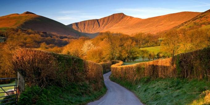 Black Mountain Pass - Brecon Beacons, Galles