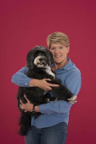 Clare Balding con il suo cane Archie