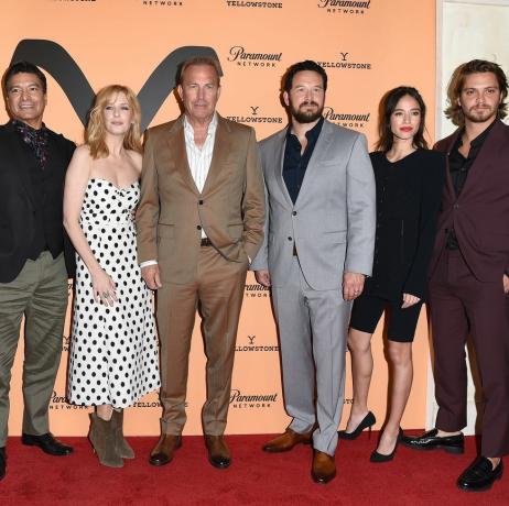 los angeles, california maggio 30 l r wes bentley, gil birmingham, kelly reilly, kevin costner, cole hauser, kelsey asbille e luke grimes partecipano al Premiere party per Paramount Networks Yellowstone stagione 2 a casa Lombardi il 30 maggio 2019 a Los Angeles, California foto di axellebauer griffinfilmmagic