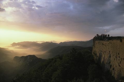 Alba sul castello di Montsegur