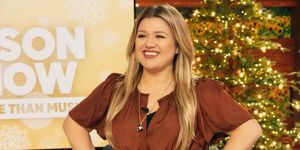 l'episodio j050 dello show di kelly clarkson nella foto kelly clarkson foto di weiss eubansnbcuniversal tramite immagini getty