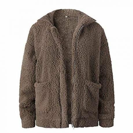 La giacca in pile più apprezzata di Comeon è su Amazon per meno di $ 30