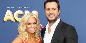 abc 'american idol' 2022 giudice luke bryan con sua moglie caroline lina boyer bryan