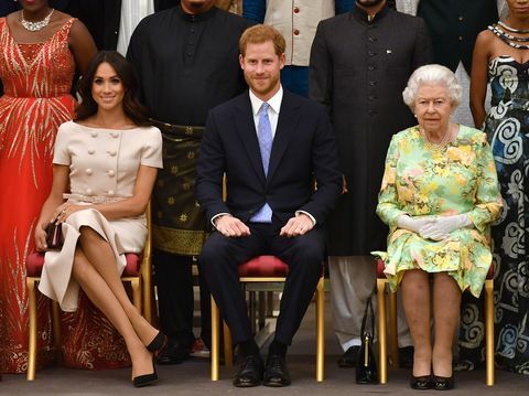 Sua Maestà ospita la cerimonia di premiazione dei giovani leader della Final Queen