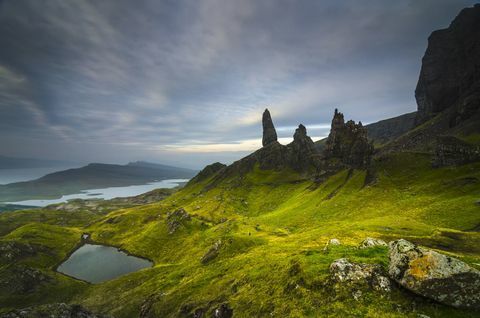 La campagna rompe l'isola di Skye in Scozia