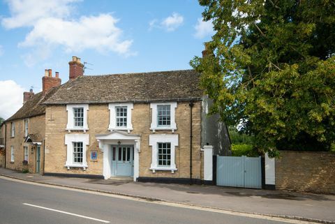 Casa di charme in vendita nel villaggio di Bampton dove Downton Abbey