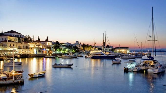 Marina, corpo d'acqua, porto, cielo, barca, porto, bacino, città, mare, corso d'acqua, 